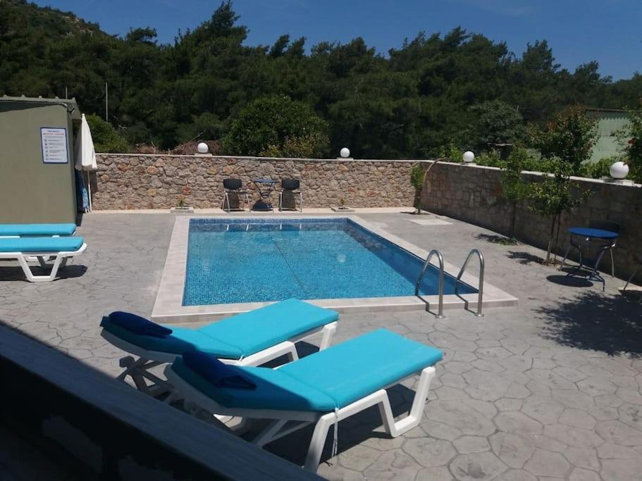 Greek Style Ground Floor Apartment & Pool Ialysos  Exteriér fotografie