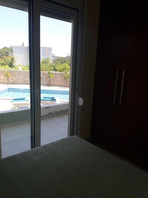 Greek Style Ground Floor Apartment & Pool Ialysos  Exteriér fotografie