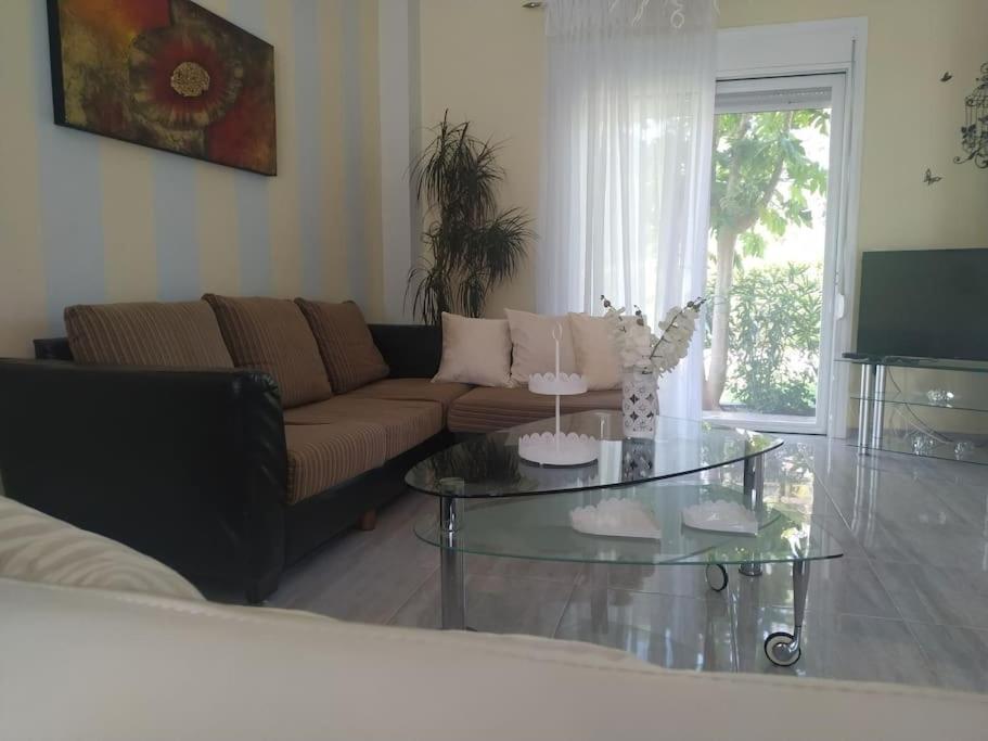 Greek Style Ground Floor Apartment & Pool Ialysos  Exteriér fotografie