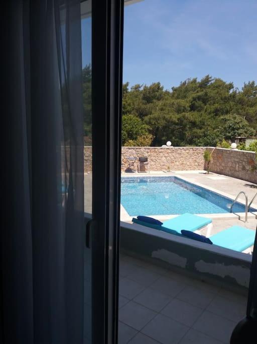 Greek Style Ground Floor Apartment & Pool Ialysos  Exteriér fotografie