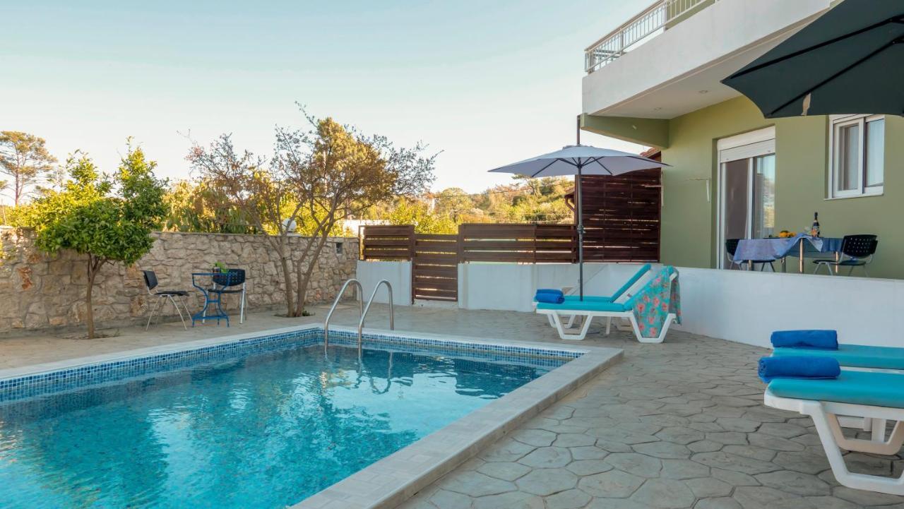 Greek Style Ground Floor Apartment & Pool Ialysos  Exteriér fotografie